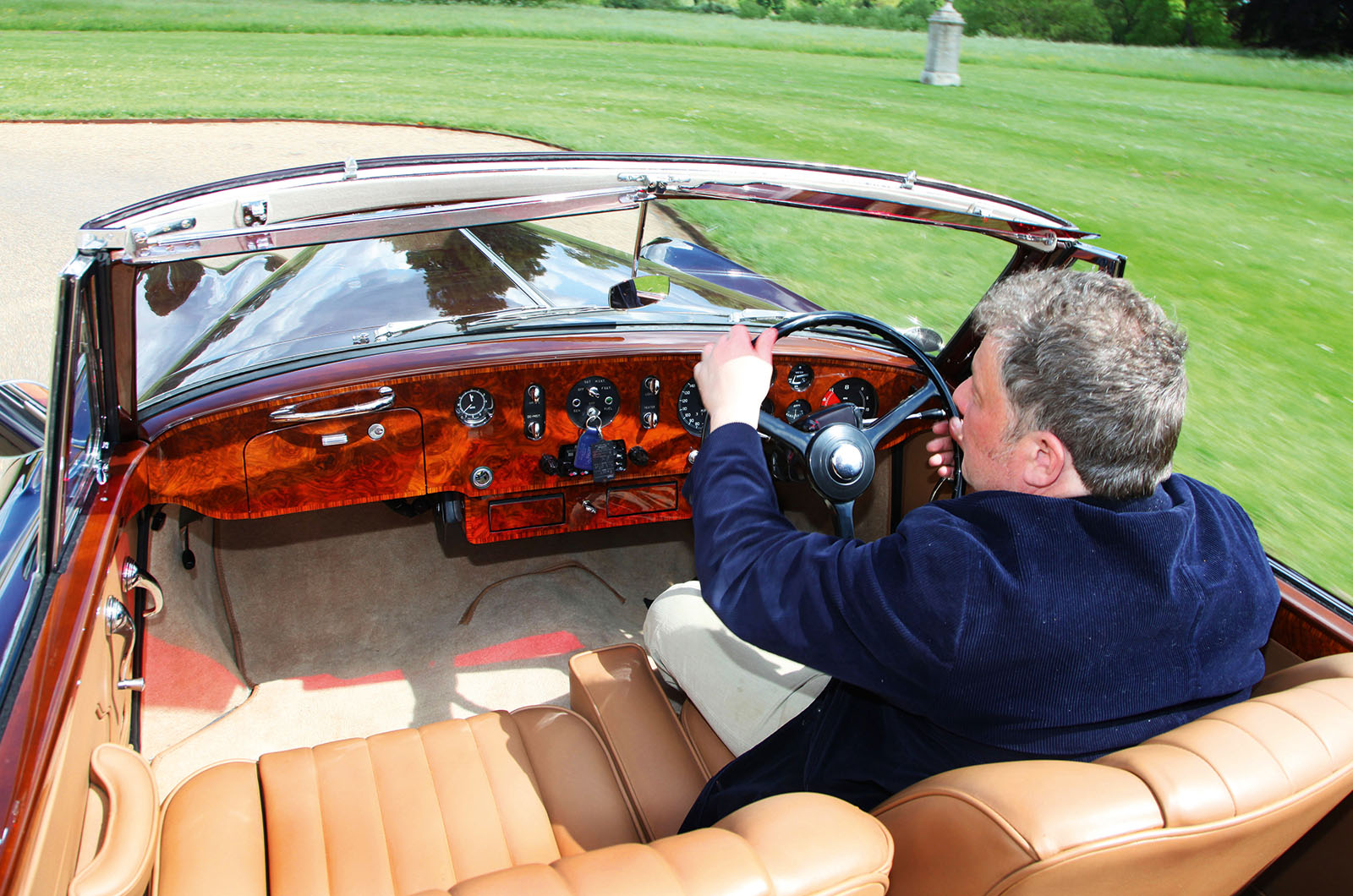 Classic & Sports Car – Bentley Continentals: style, speed and luxury