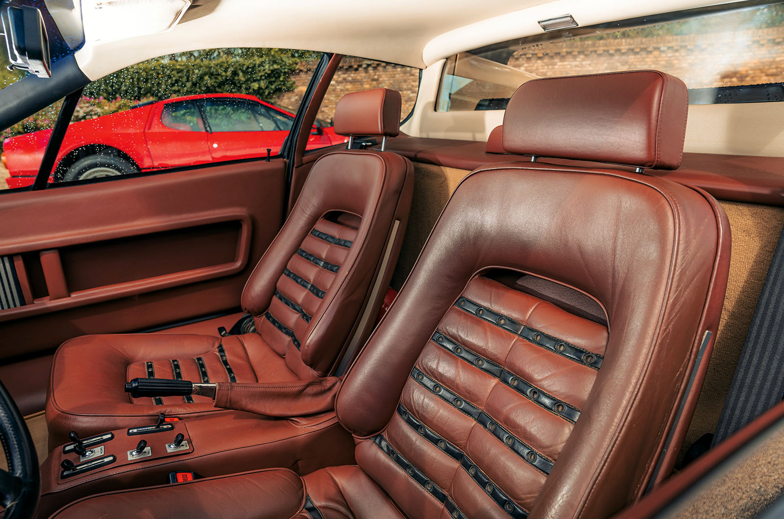 Classic & Sports Car – Ferrari 365GT4 BB vs 512BB vs 512BBi: boxing clever