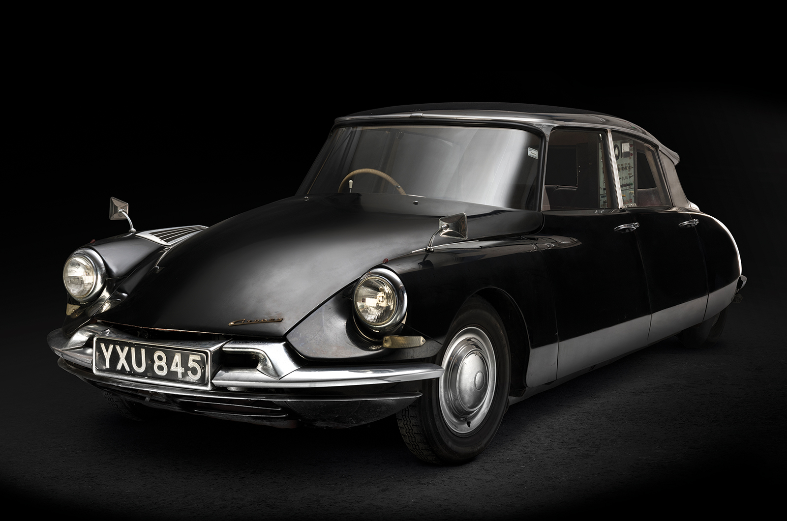 Classic & Sports Car – Self-driving Citroën DS: Britain’s 1960s pioneer