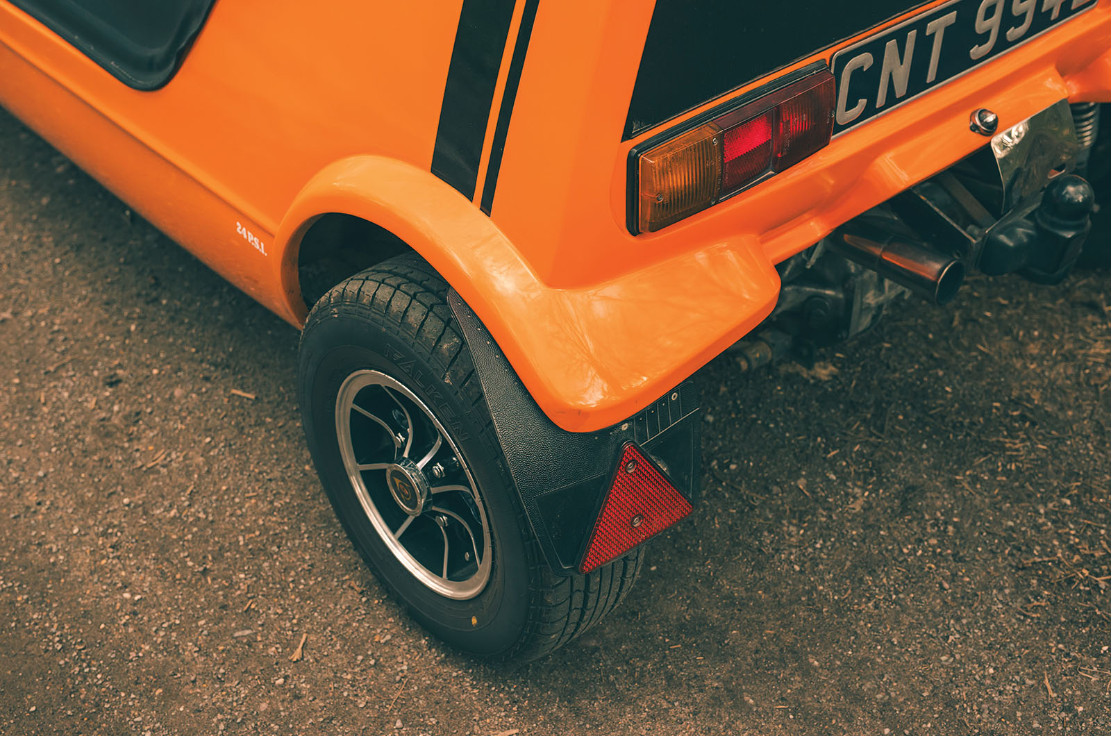 Classic & Sports Car – Bond Bug: a fresh angle