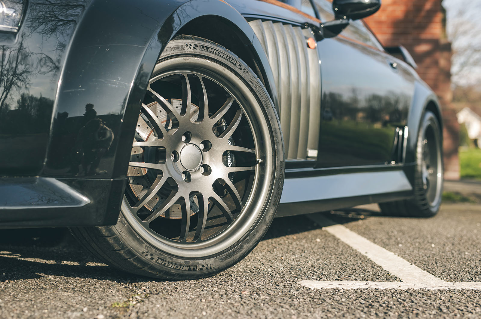 Classic & Sports Car – MG XPower SV vs Shelby Mustang GT: transatlantic battle