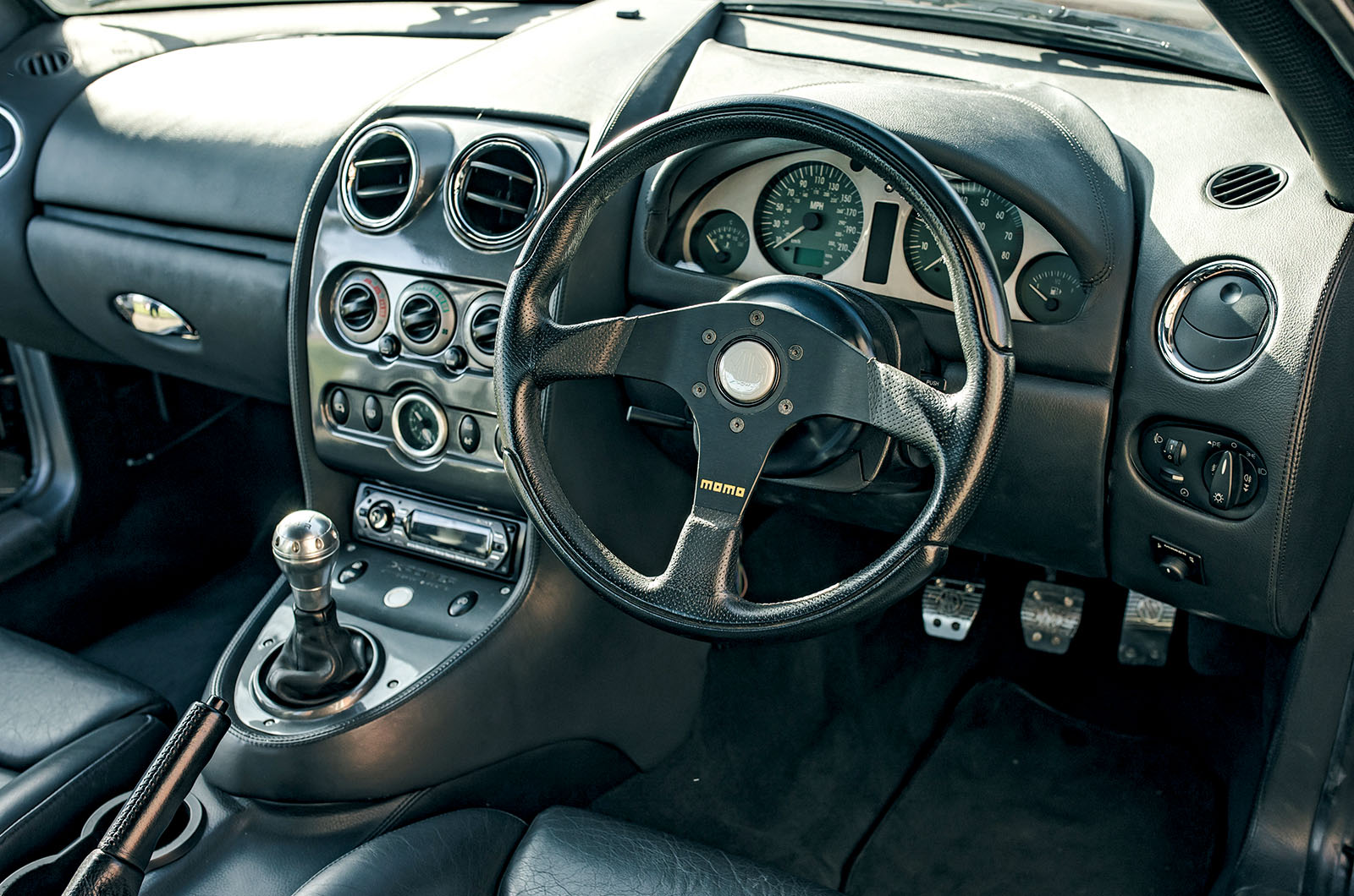 Classic & Sports Car – MG XPower SV vs Shelby Mustang GT: transatlantic battle