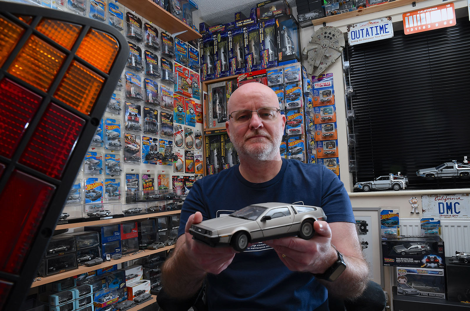 Classic & Sports Car – Also in my garage: De Lorean DMC-12 memorabilia