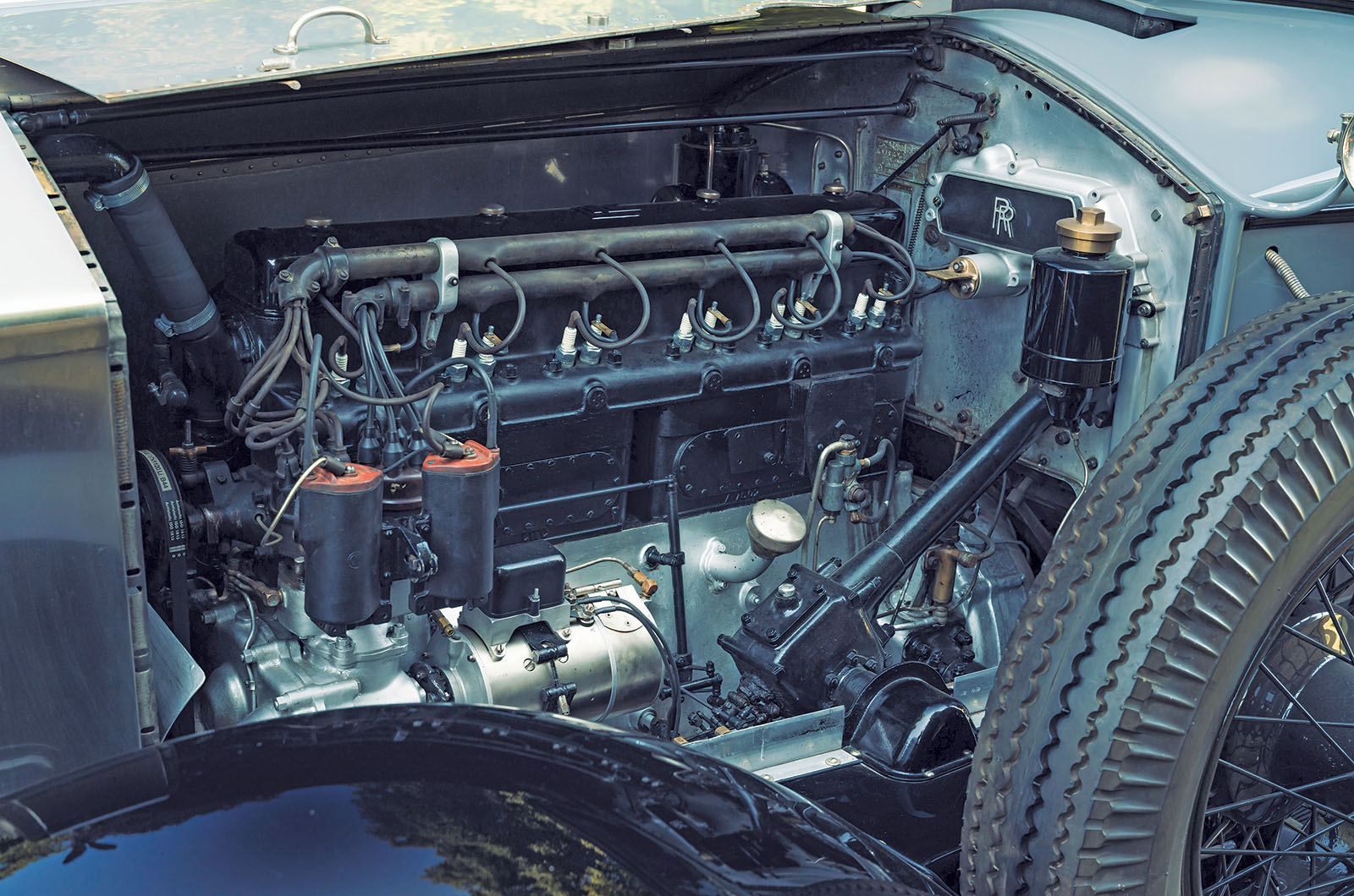 Classic & Sports Car – Rolls-Royce Phantom: 100 years at the top