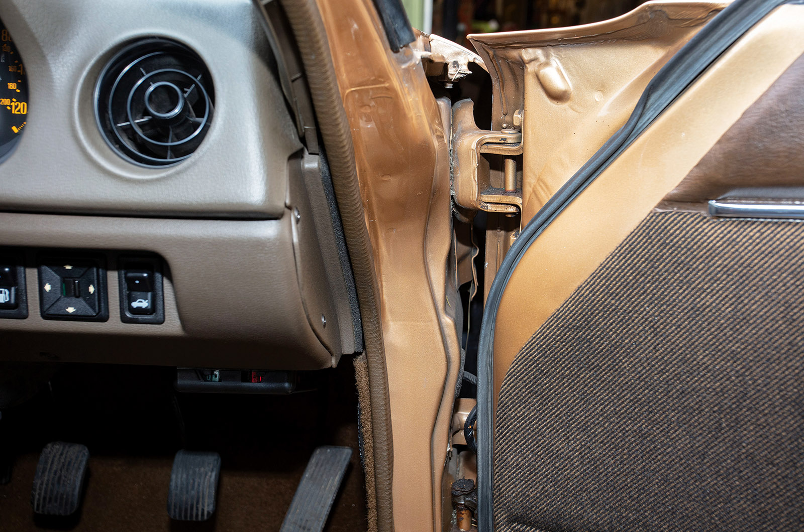 Classic & Sports Car – Buyer’s guide: Mazda RX-7