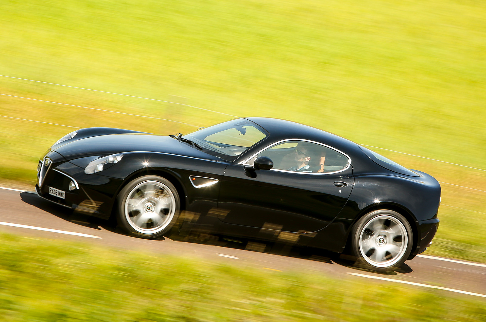 Classic & Sports Car – Alfa Romeo 8C Competizione and Spider: legend reborn