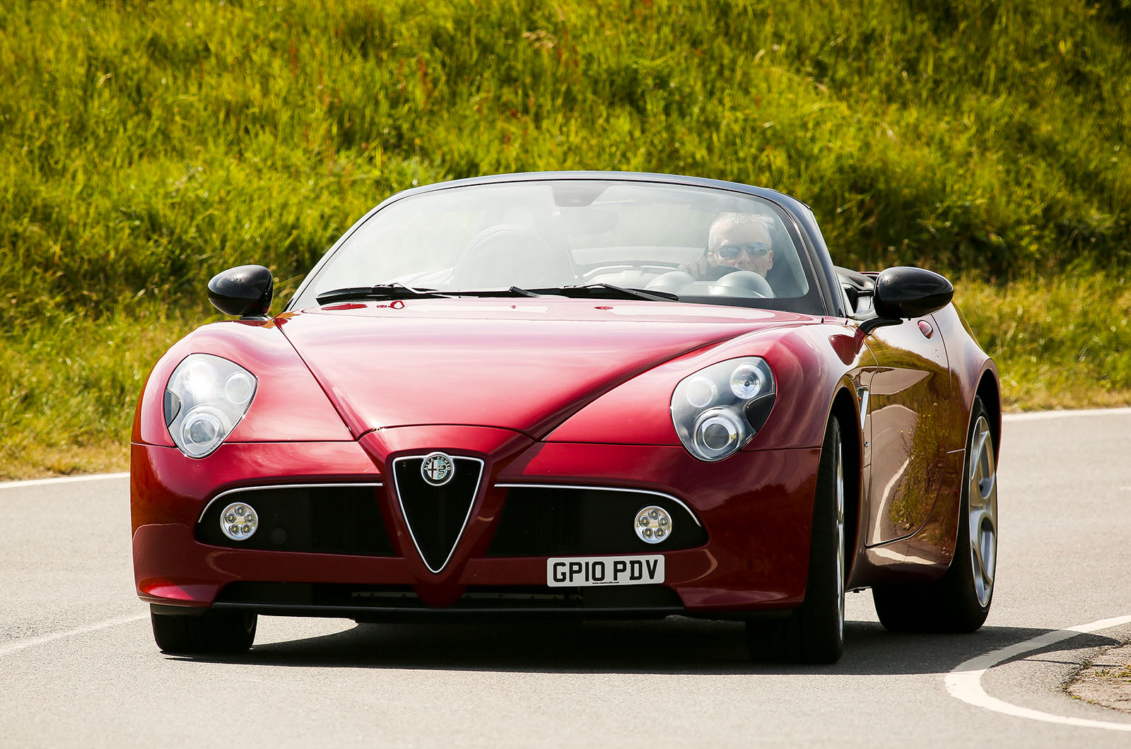 Classic & Sports Car – Alfa Romeo 8C Competizione and Spider: legend reborn