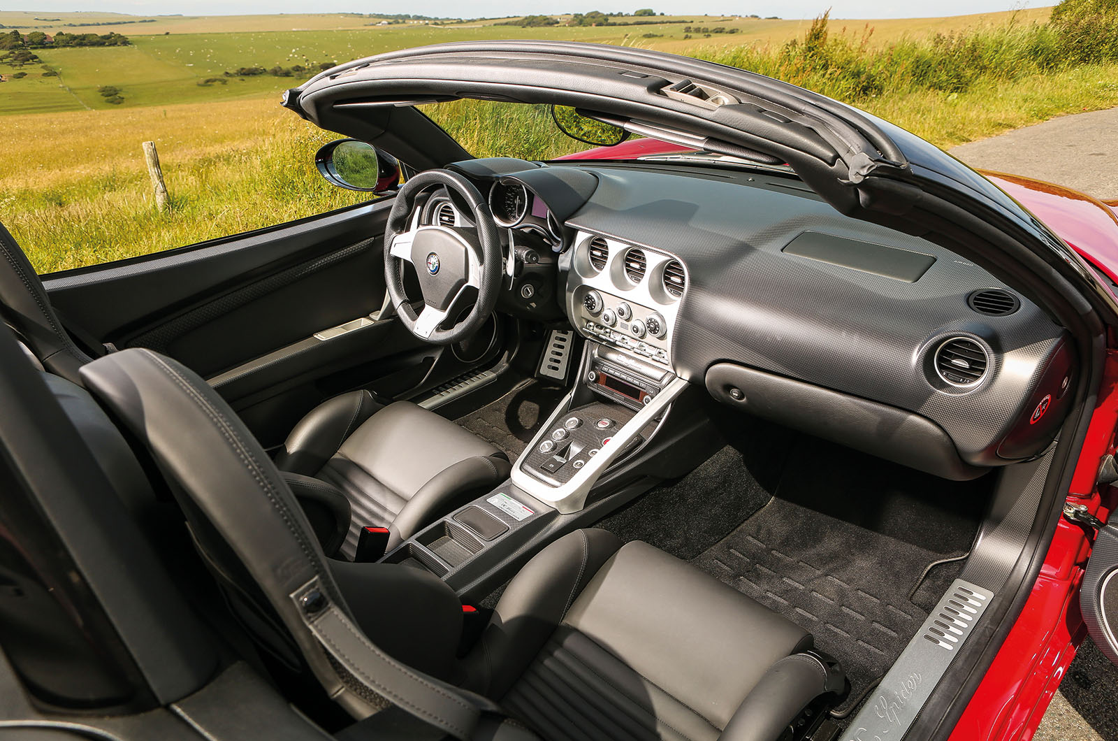 Classic & Sports Car – Alfa Romeo 8C Competizione and Spider: legend reborn