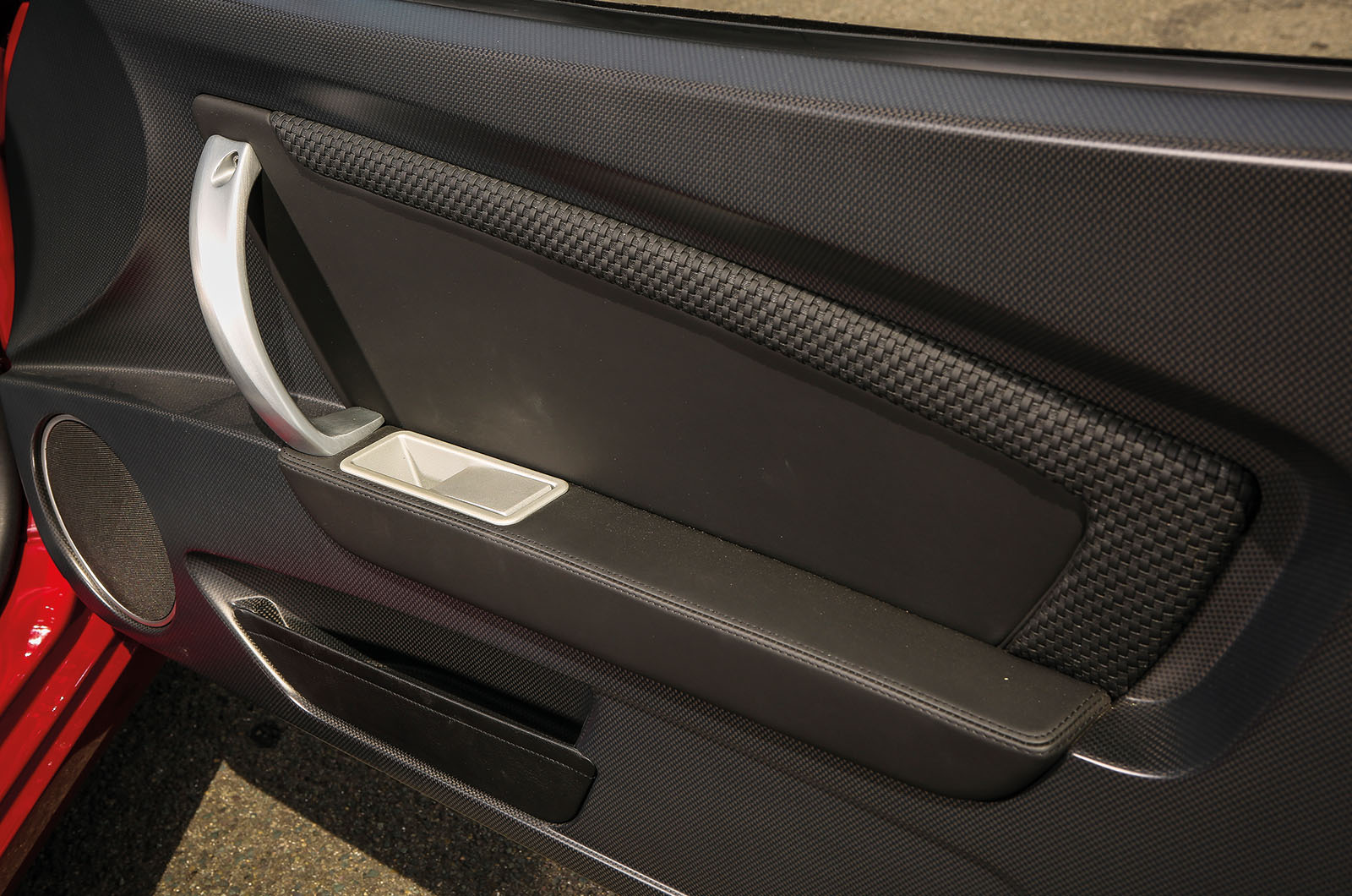 Classic & Sports Car – Alfa Romeo 8C Competizione and Spider: legend reborn