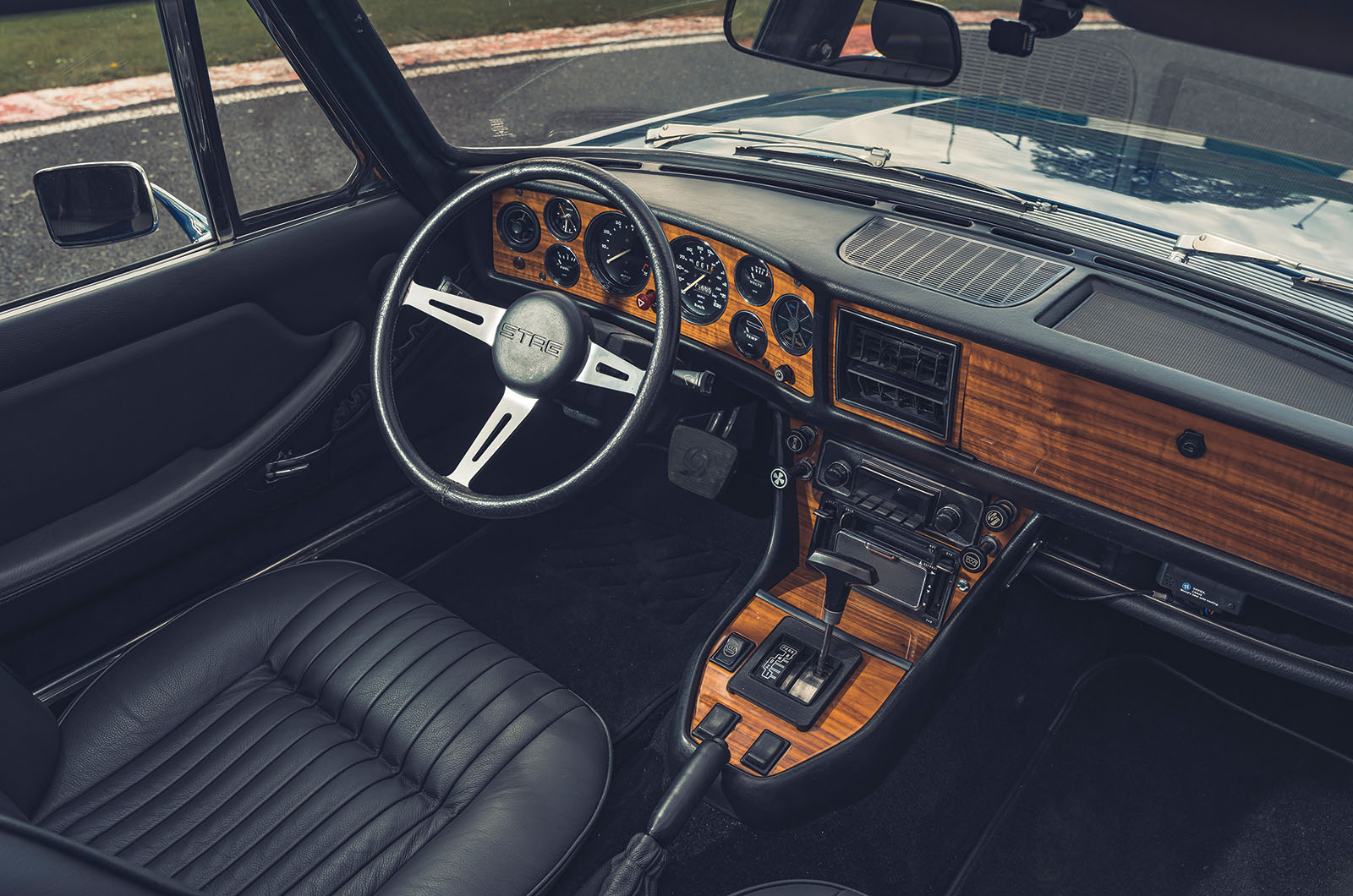 Classic & Sports Car – Best of British V8s: a royal rumble