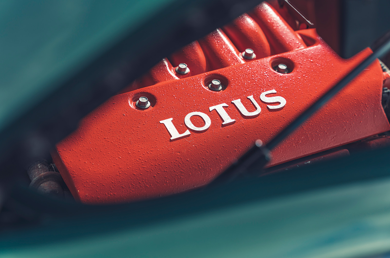 Classic & Sports Car – Best of British V8s: a royal rumble