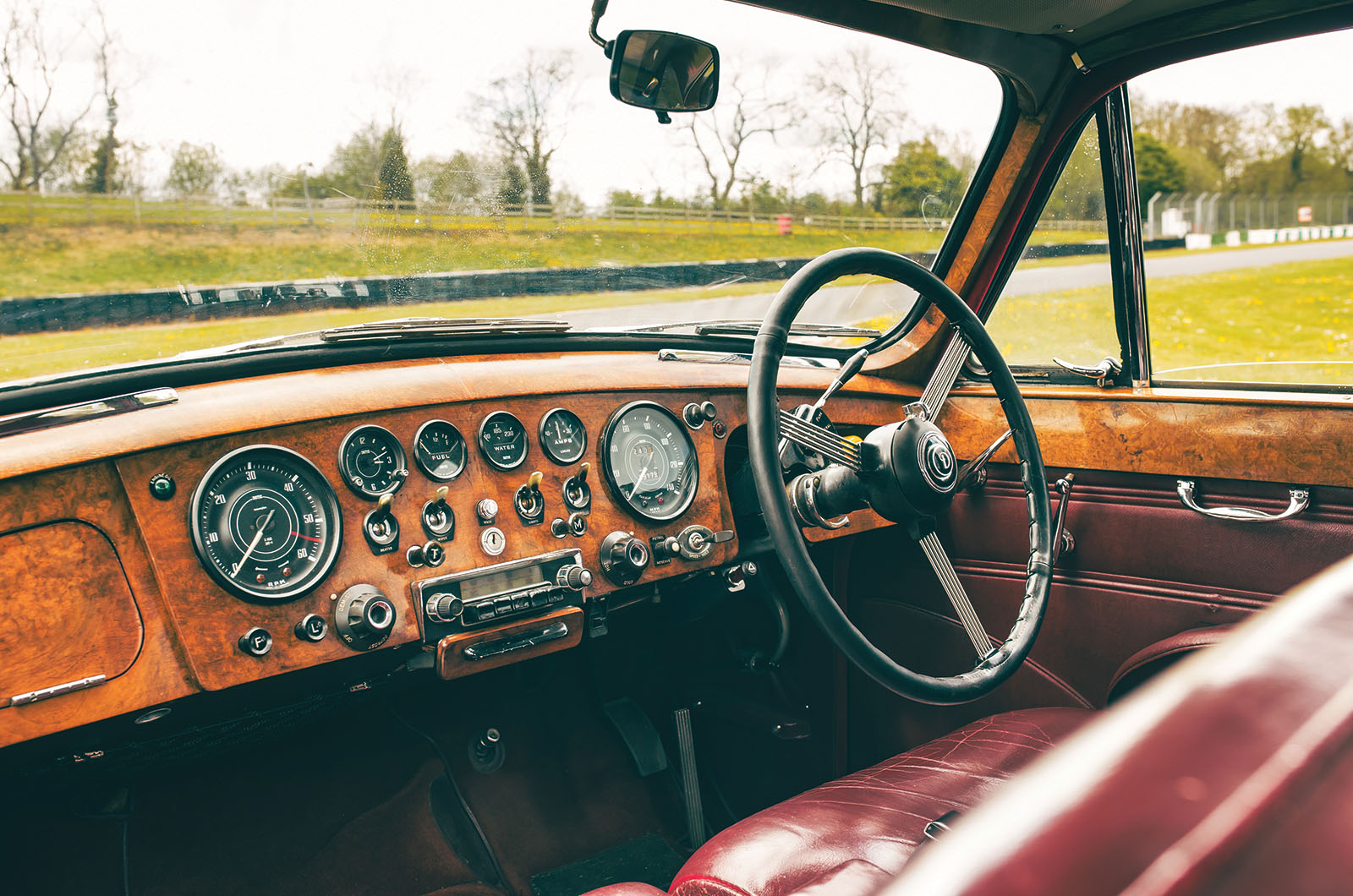 Classic & Sports Car – Best of British V8s: a royal rumble