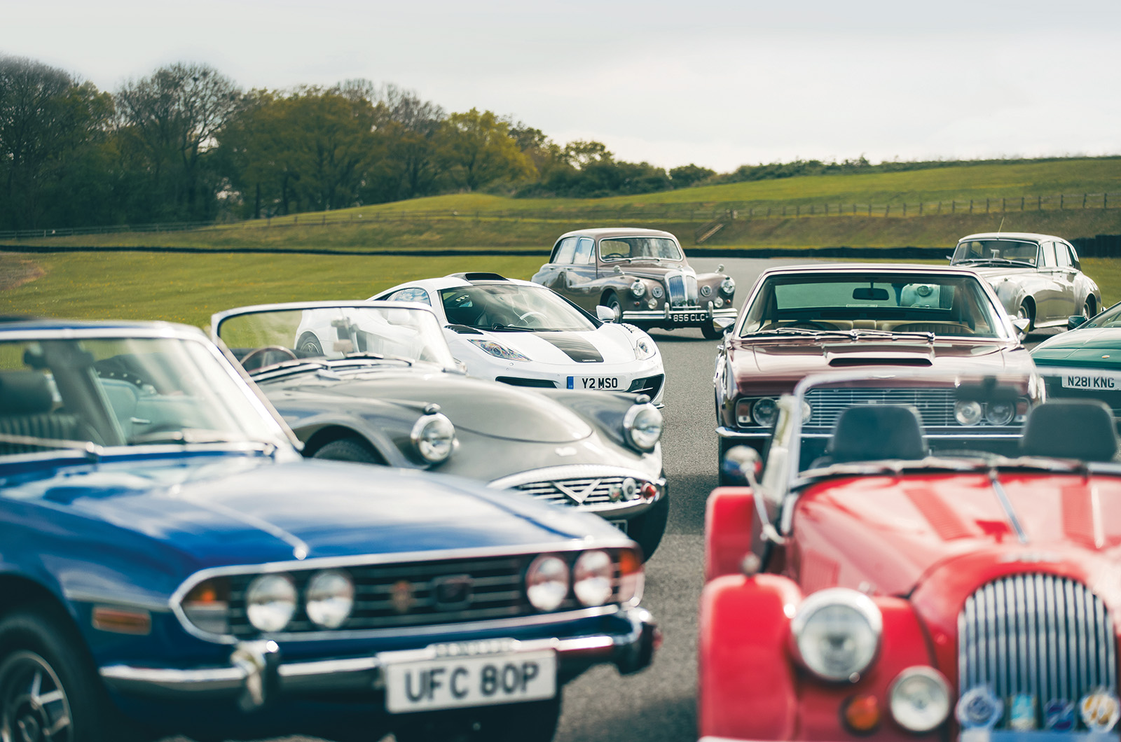 Classic & Sports Car – Best of British V8s: a royal rumble