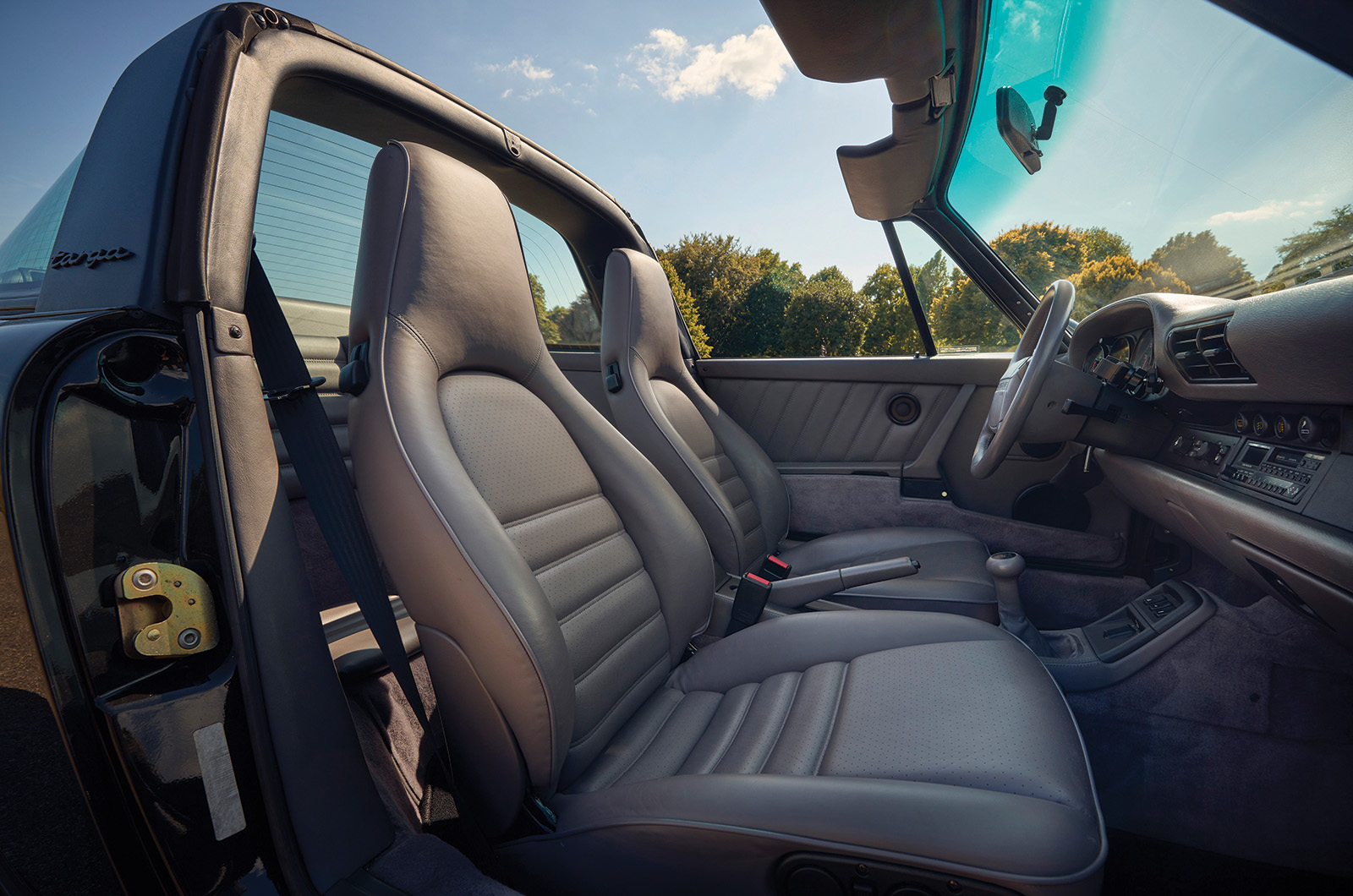 Classic & Sports Car – Porsche 911 targas: lifting the lid