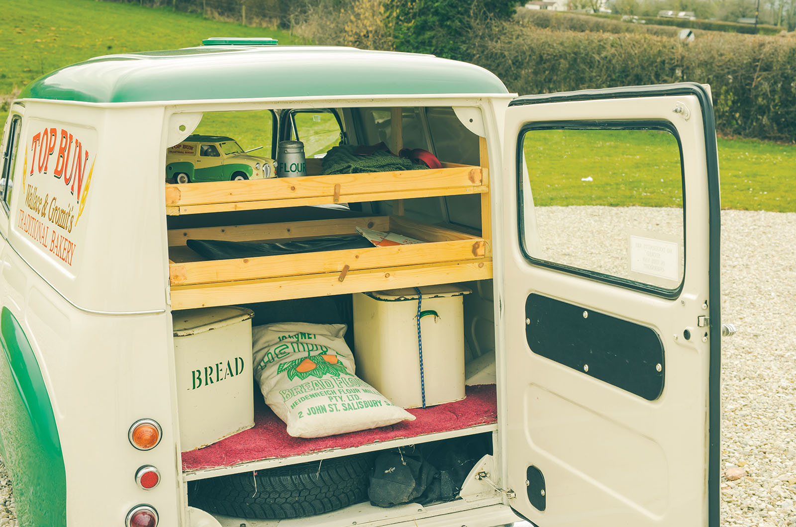 Classic & Sports Car – Wallace & Gromit’s Austin A35: a labour of loaf