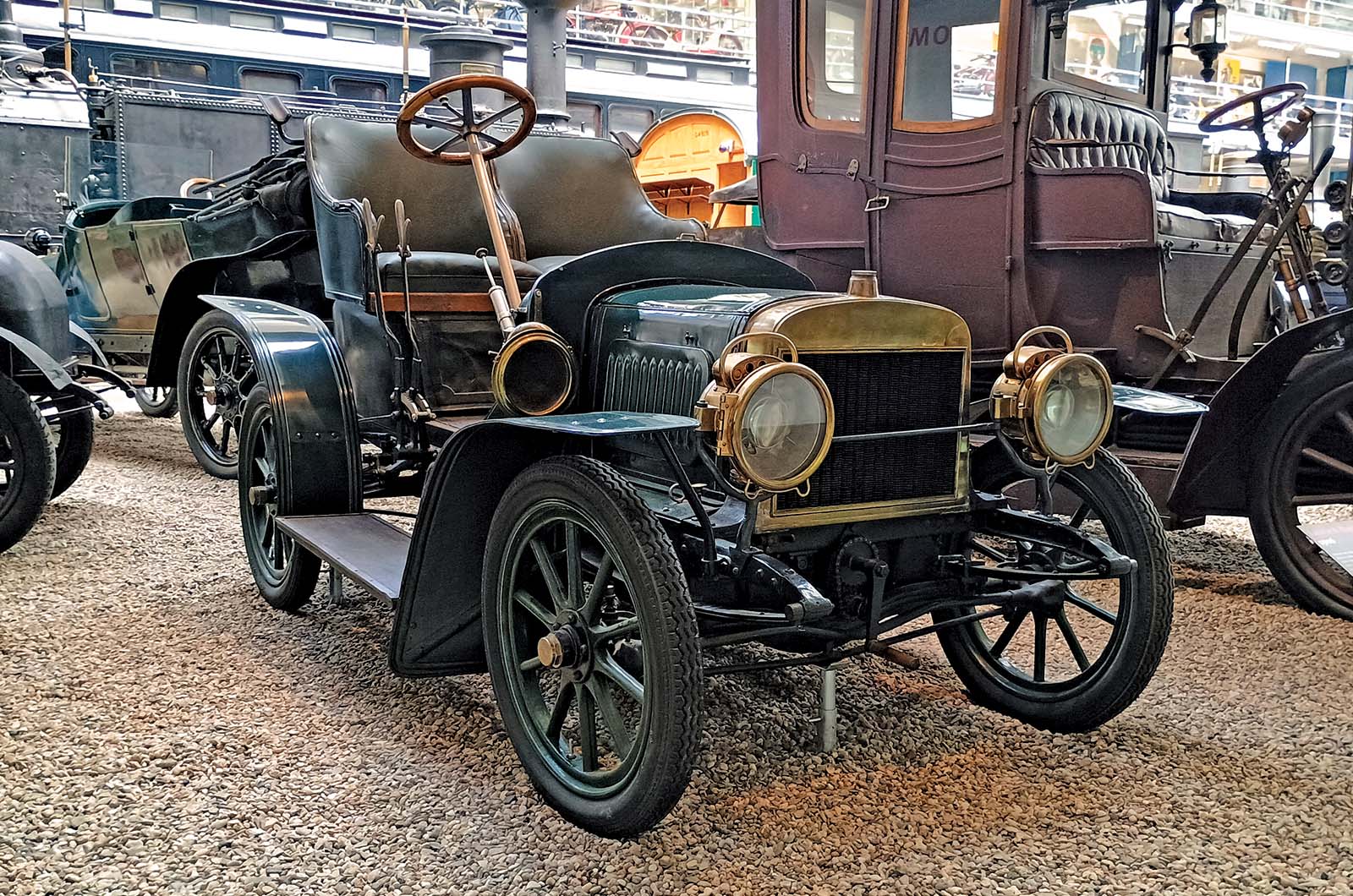 Classic & Sports Car – Classic shrine: National Technical Museum