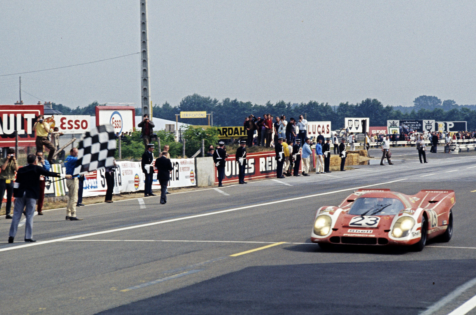 Classic & Sports Car – RIP Hans Herrmann 1928-2026