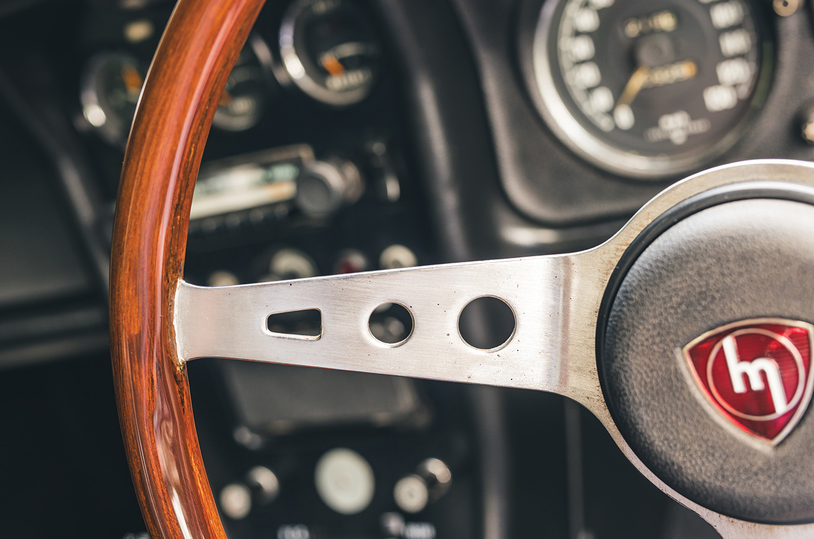 Classic & Sports Car – Mazda R100 Coupé: quiet revolutionary