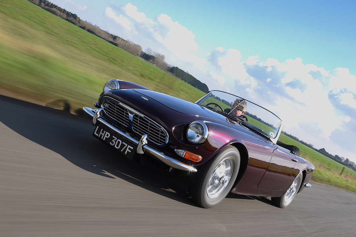 Classic & Sports Car – The Daimler Dart that never was – and the earliest SP250