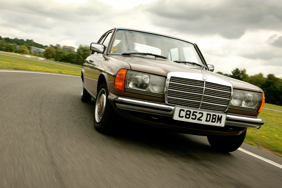 Classic & Sports Car – Starter classics: 14 great cars for a first-timer