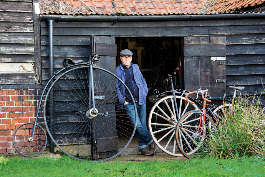 Classic & Sports Car – Also in my garage: two- and four-wheeled classics