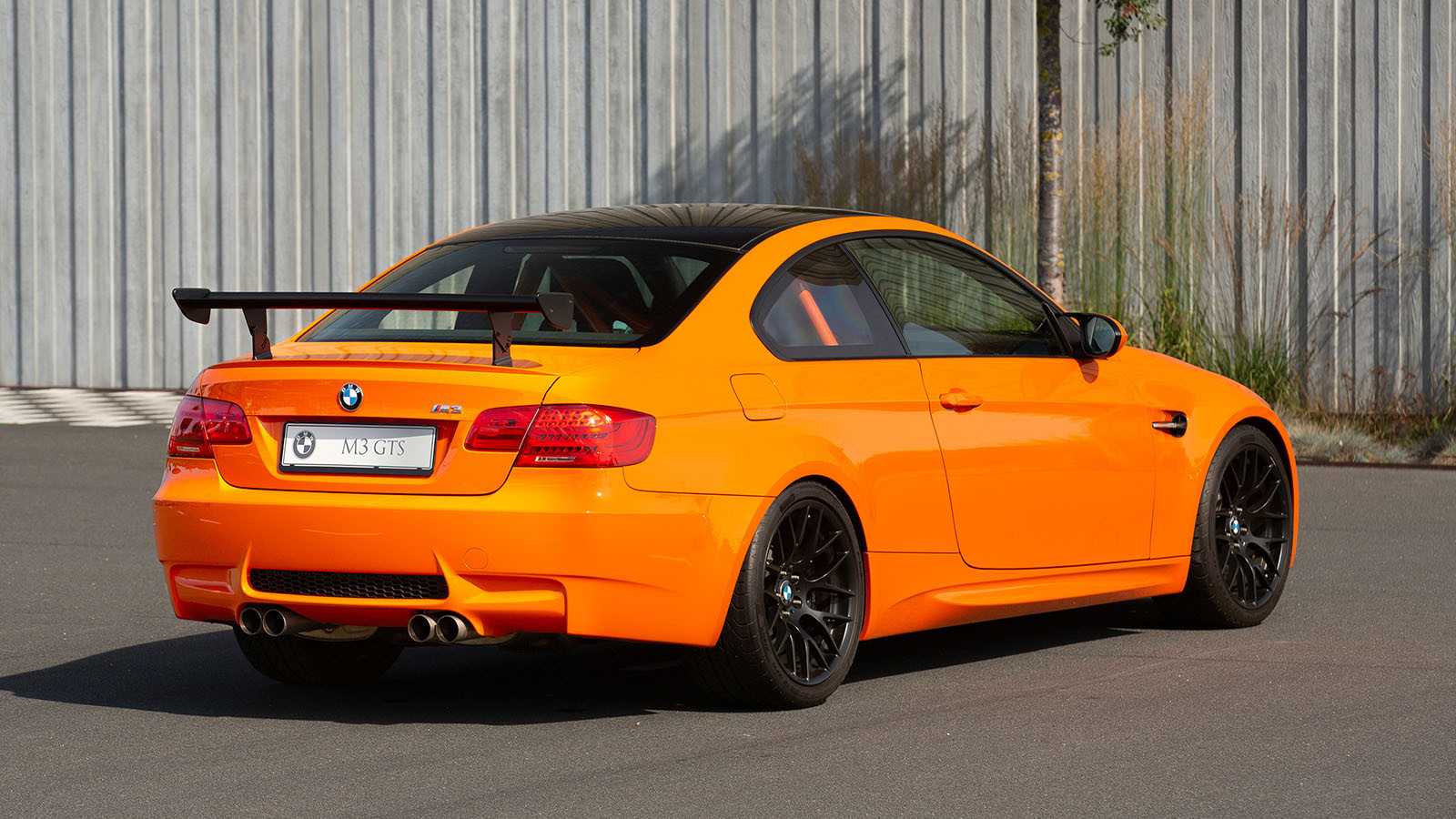 22 BMWs for sale in one no-reserve auction