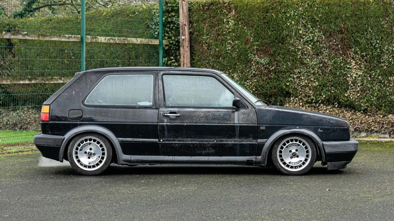 16 restoration-ready classic cars for sale this month