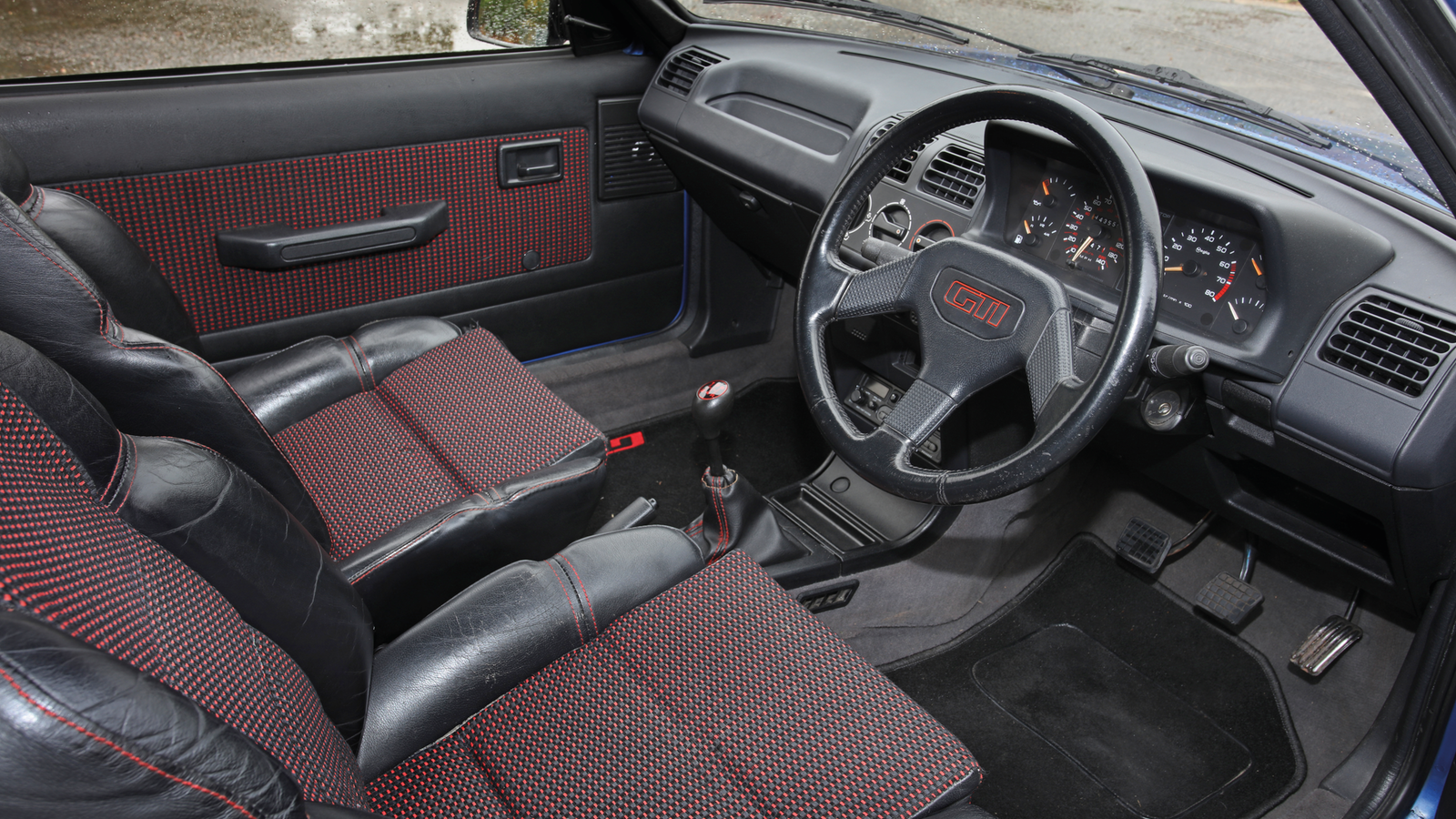 28 great classic cars that should rise in value